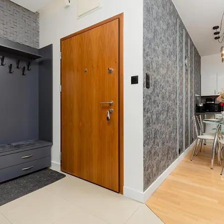 Park Arkadia Apartment With Parking Mokotow By Noclegi Renters Варшава Екстер'єр фото