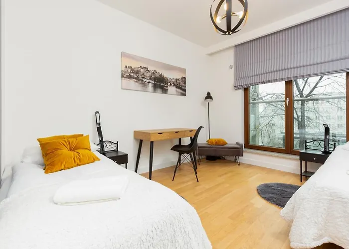 Park Arkadia Apartment With Parking Mokotow By Noclegi Renters