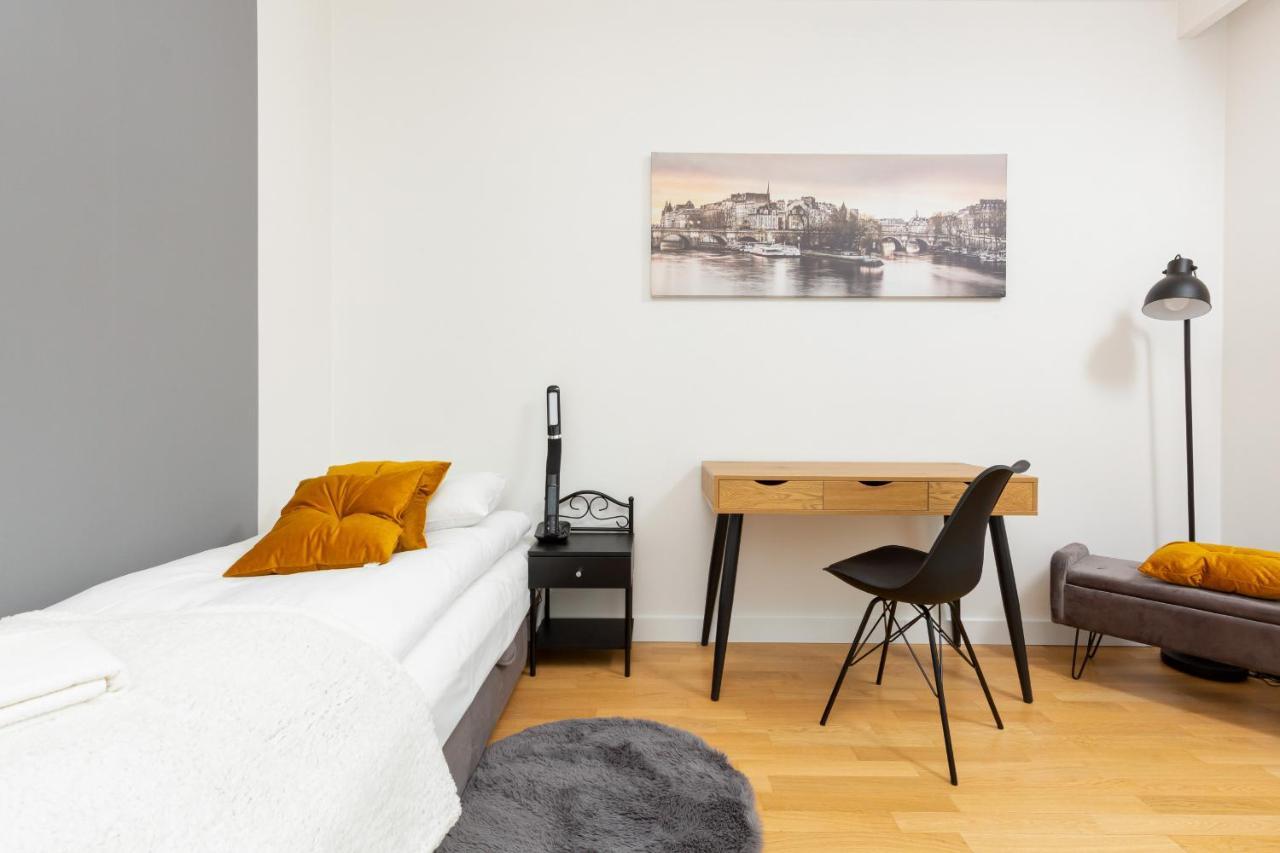Апартаменти Park Arkadia With Parking Mokotow By Renters *